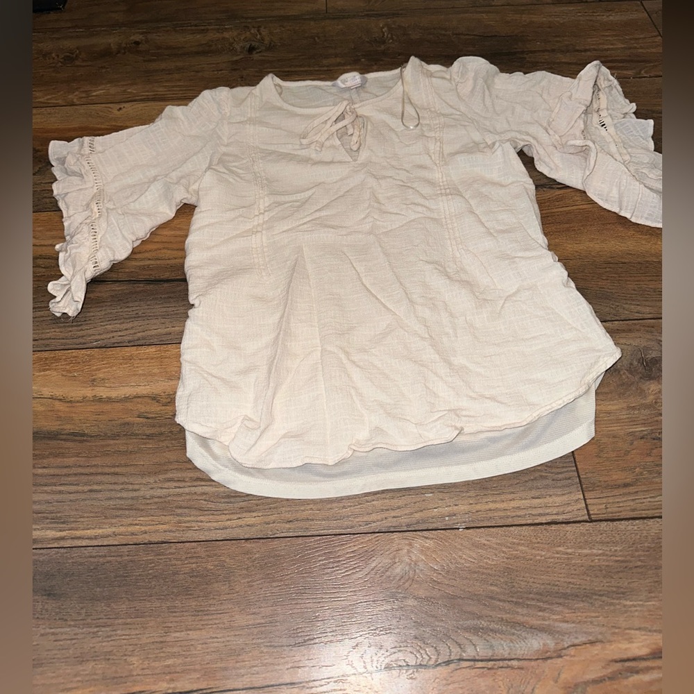 Lauren Conrad Cream Blouse, Size Medium.
